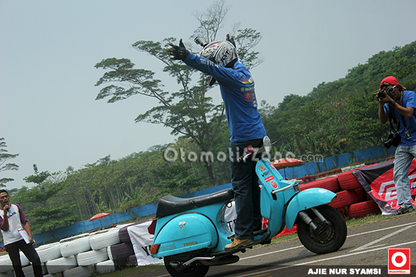 Freestyle vespa balap indonesia