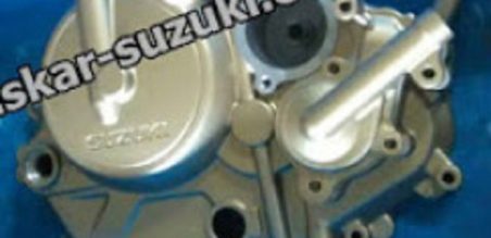 Mesin kanan sudah terpasang pompa air radiator