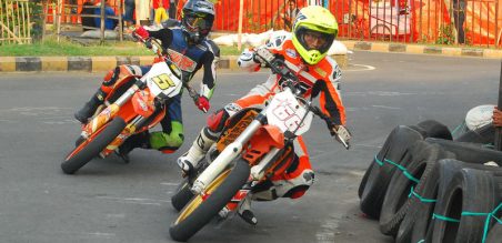 Momo Harmono belum terkalahkan di Supermoto FFA