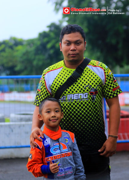 Ario bersama Aditya