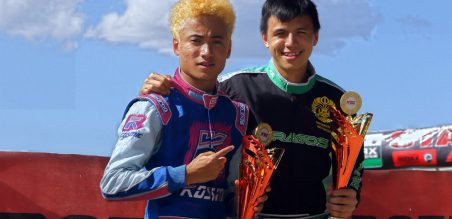Bersama sang juara senior Max