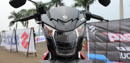 Headlamp menggunakan teknologi full LED