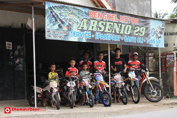 Bengkel daerah mulai belajar mainan 50cc.