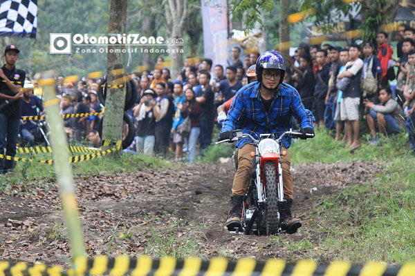 Area Cross di Sewindu HCCD CB Sleman 2016.
