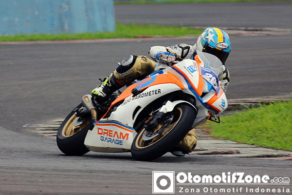 Yamaha Sunday Race Superstock 1000cc