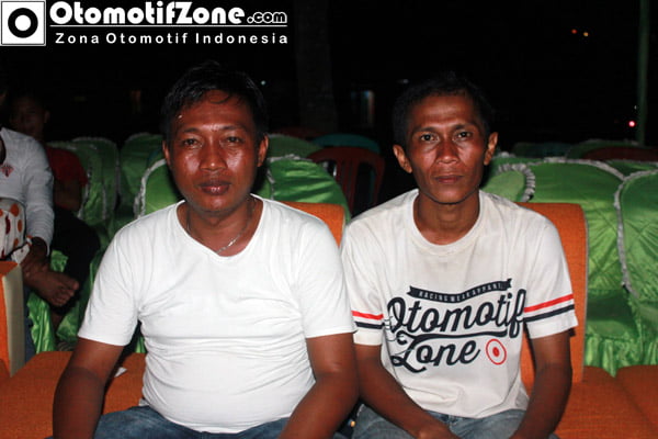 Eko Priono (Kiri) dan Ujang Khemod (Kanan)