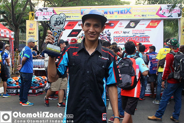Boy Arby Febri pembalap Honda Kawahara FDR KYT NGK
