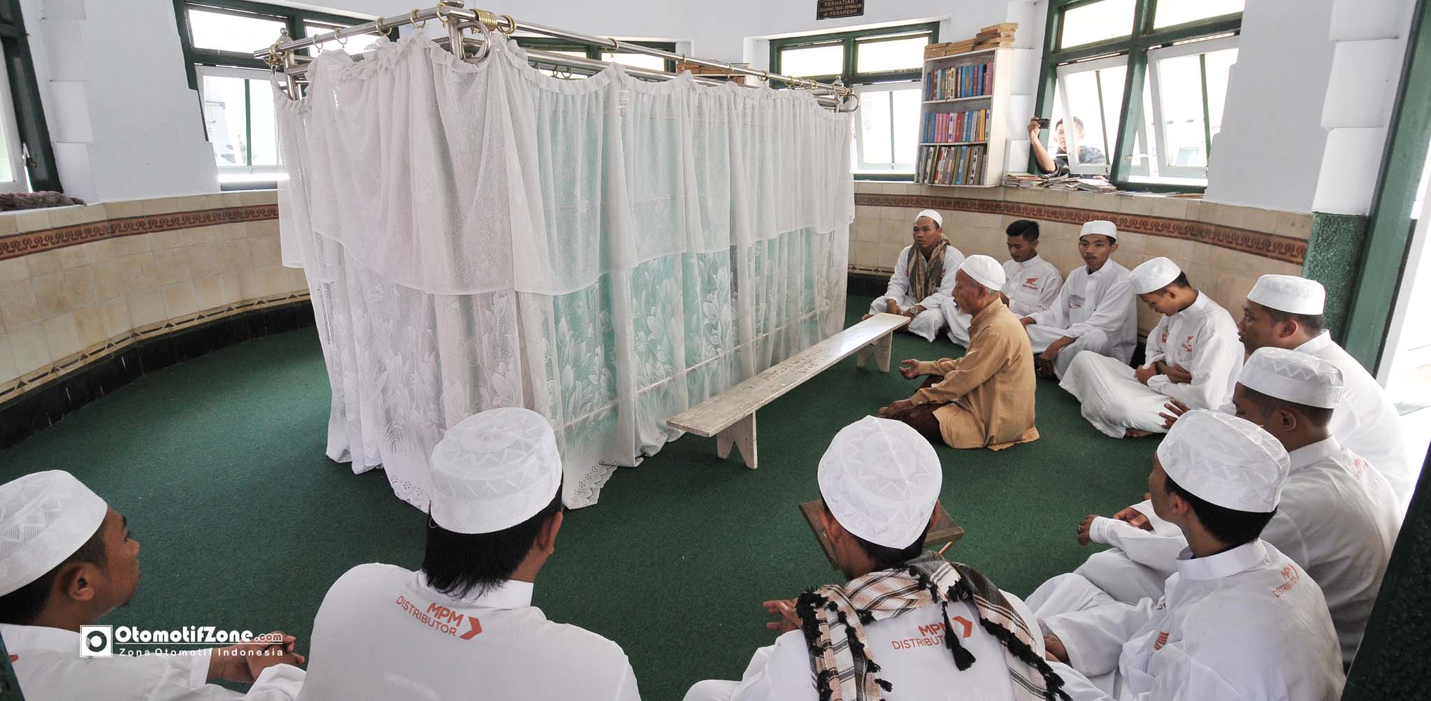 Wisata Religi mengunjungi makam Kyai besar di jember KH Ahmad Sidiq