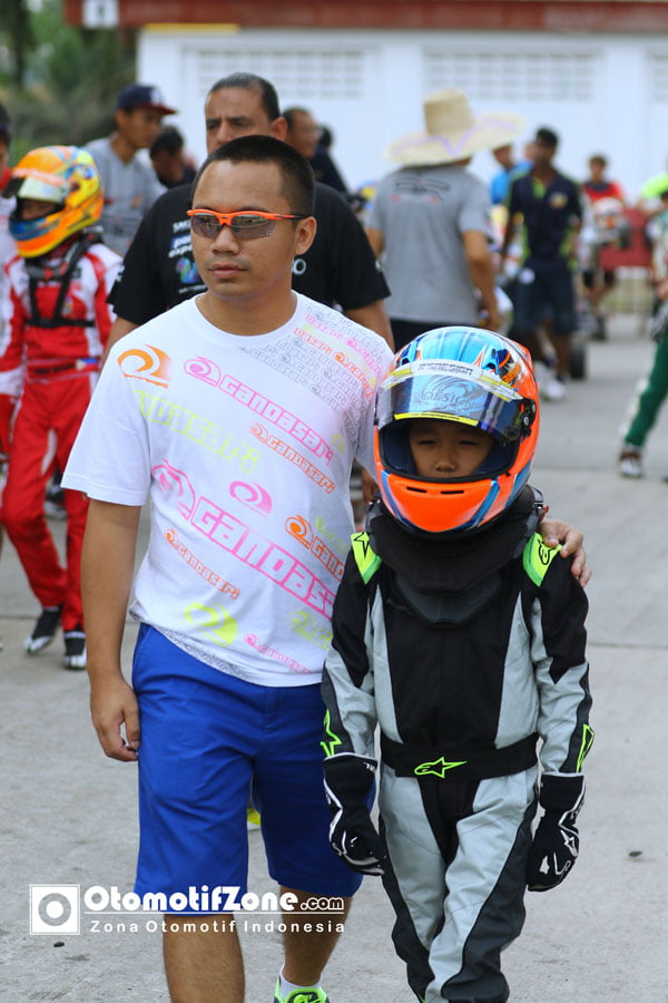 Aditya bersama Andi Wibowo