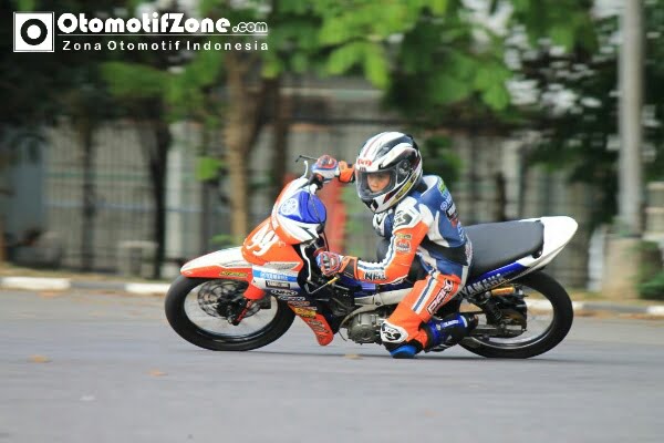 Saat ini rutin latihan di Manahan Solo.