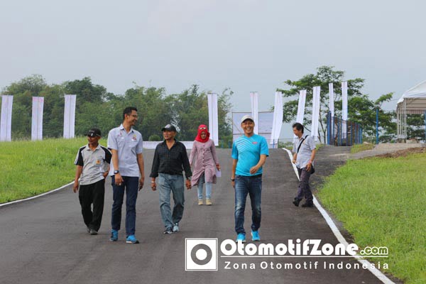 track inspection