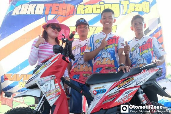 Adji Koko beserta team. Sukses raih juara umum di Indiel Grasstrack Series 2016 kelas matic.