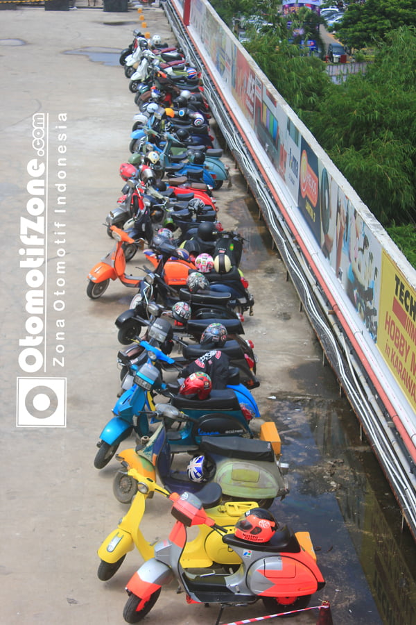 Scooter tanpa nama Anniversary 1st VESPA