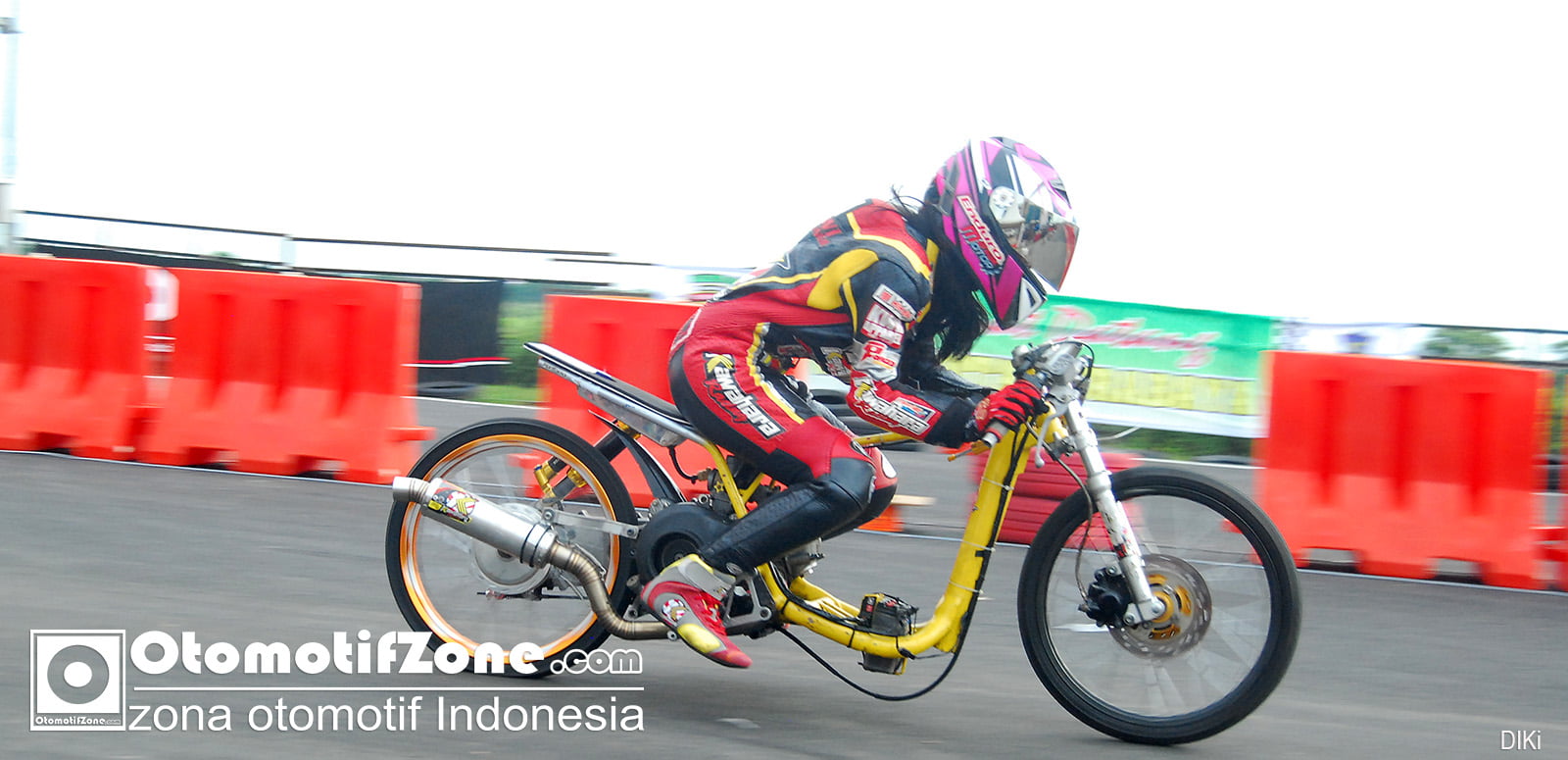 Wiwi Action bracket 8 detik