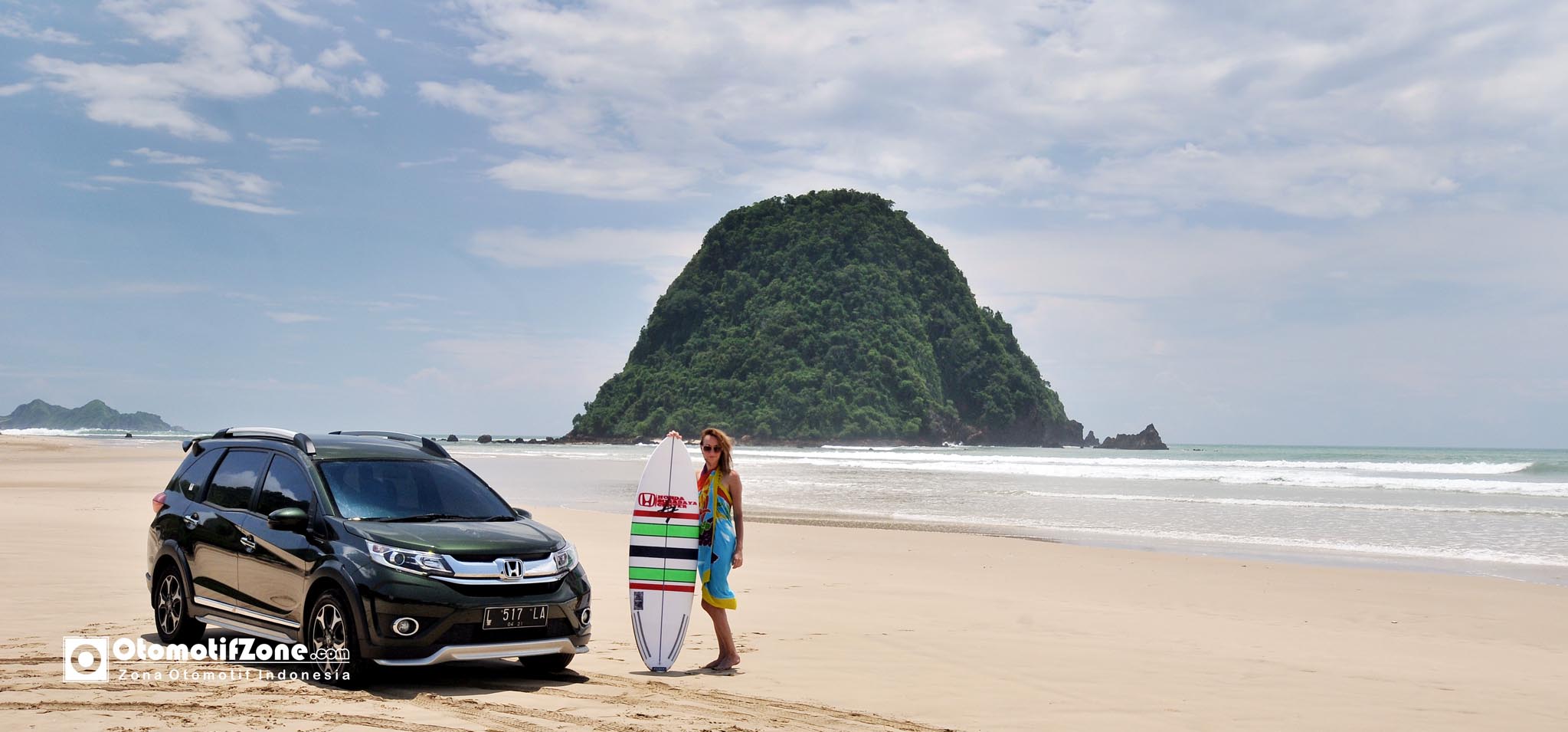 Braver Exotic Exploration Pantai Pulau Merah, banyuwangi