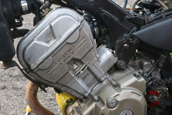 blok dan head CBR 150 karbu