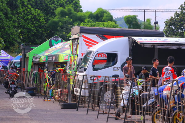 Paddock team nasional