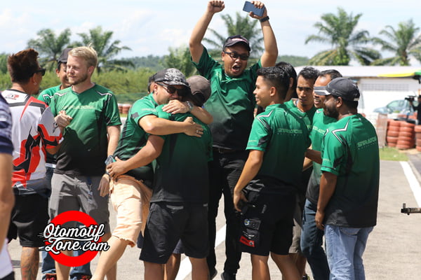 Bandrio mendapat ucapan selamat dari Handi Hardja