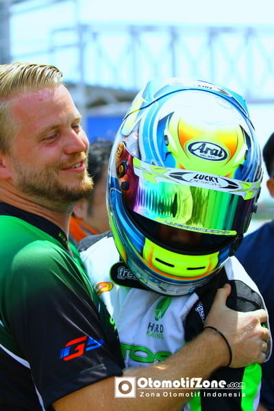 mendapat ucapan selamat dari owner team