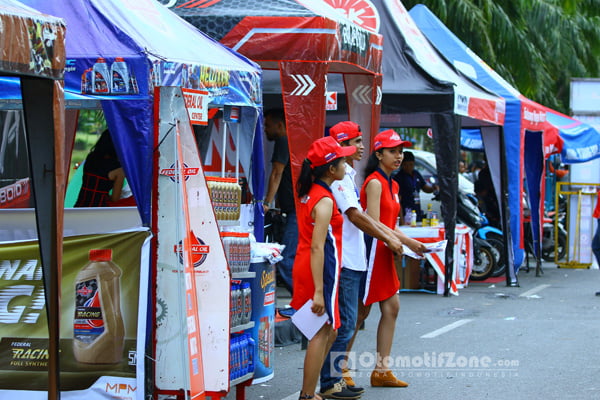 stand produk sponsor