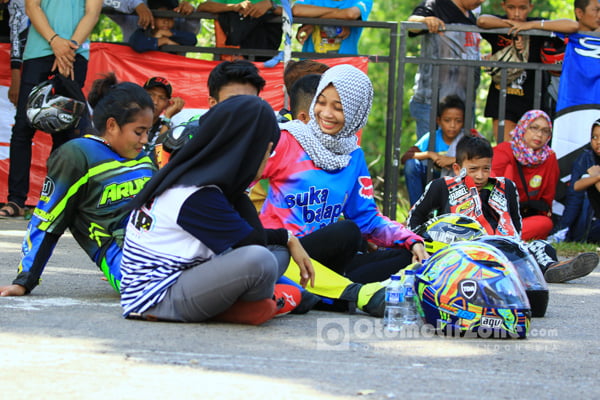 Irma Eliza bersama Ladi Racer Kepri