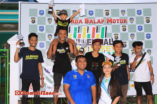 Tedy podium tertinggi MP1