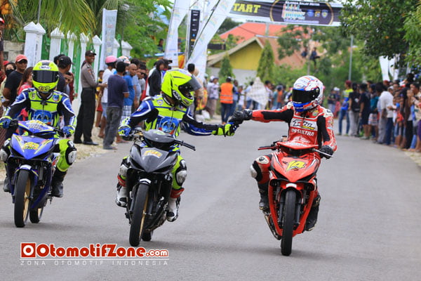 Tedy Tuahatu (14) setelah memenangi MP1