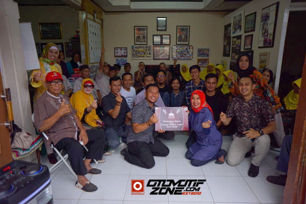 Pemberian Donasi DAM Bersama Wartawan Kepada Yayasan Pondok Lansia Tulus Kasih