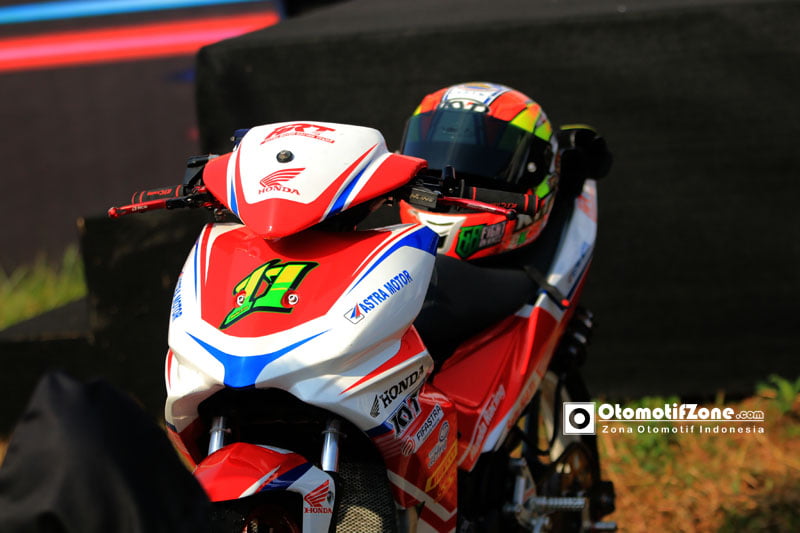 Honda Supra GTR Astra Motor Racing Team