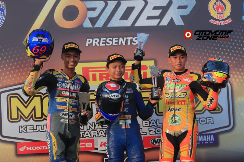 Para Juara di Kelas Novice untuk Race Pertama