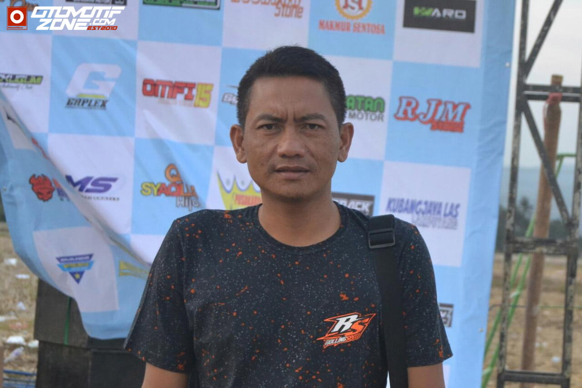 VMS 304 Grasstrack 