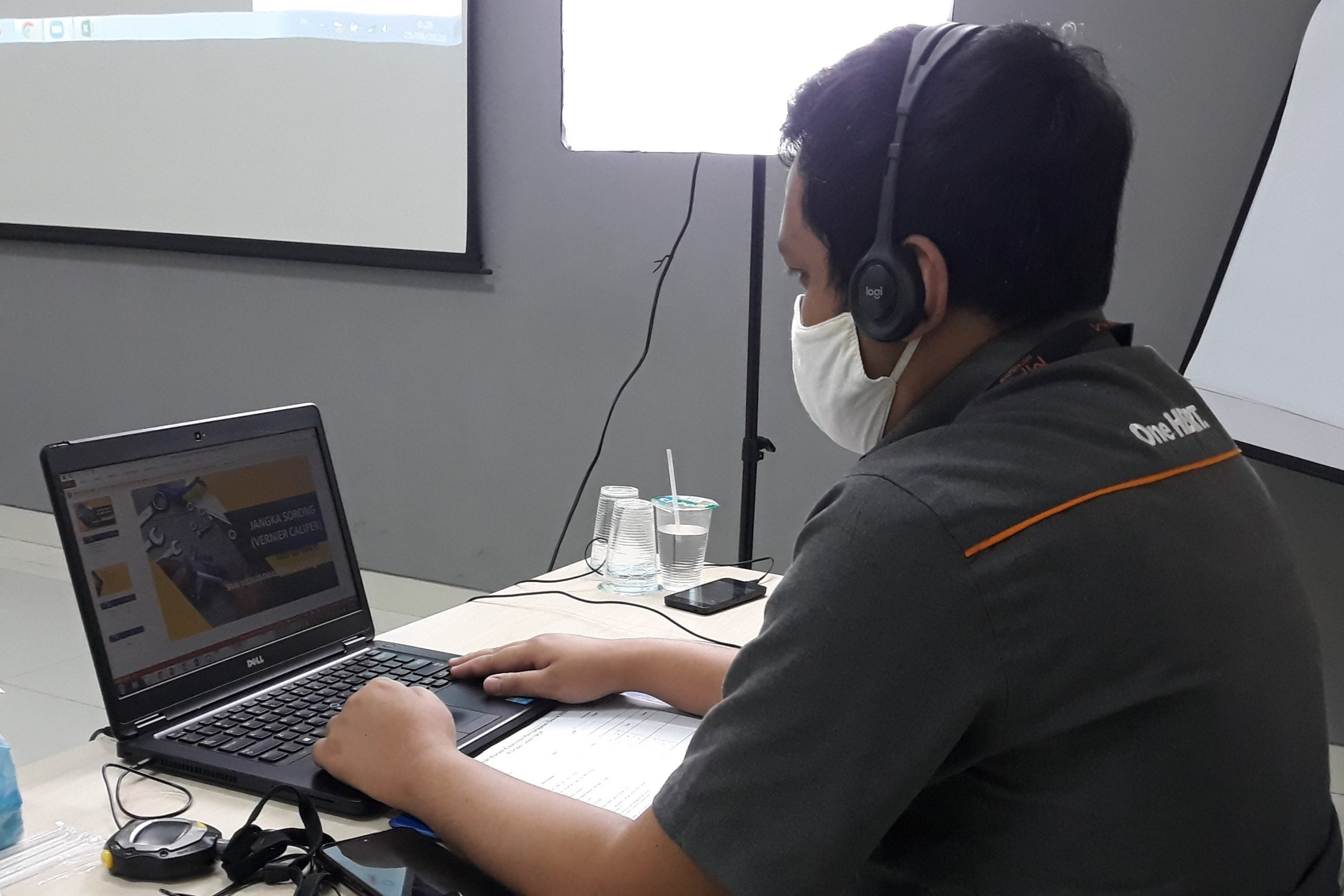 AHM Inisiasi Kontes Kreativitas Mengajar Guru SMK