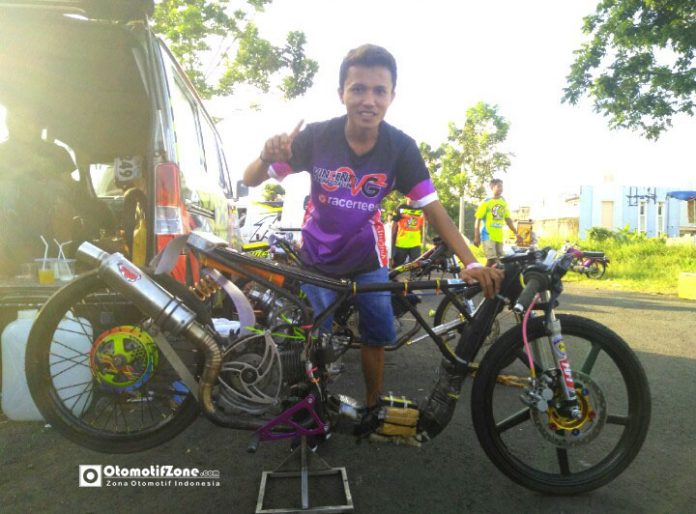 Salah Satu Peserta Drag Bike Banjar