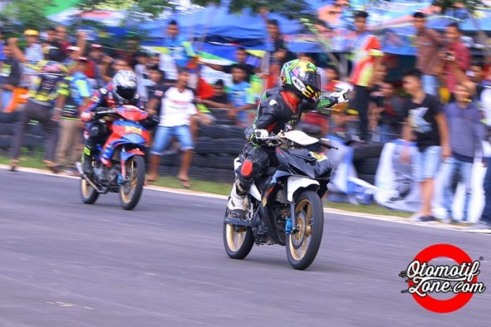 Maruli (Depan) Agung (Belakang)