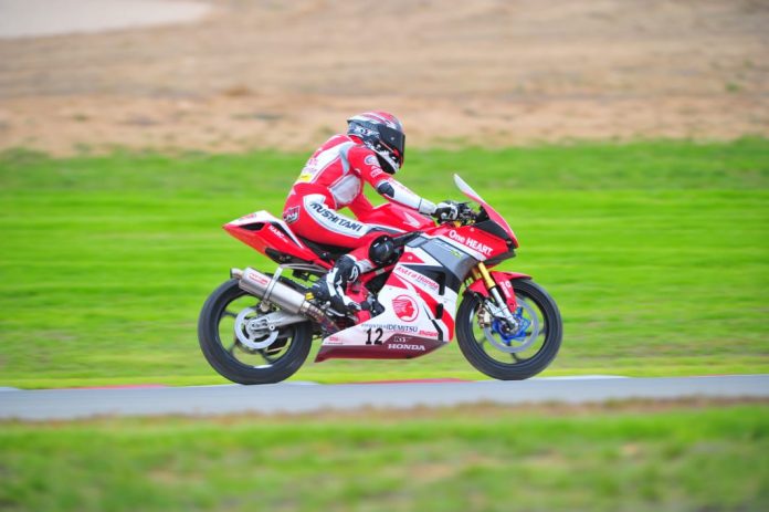 Lucky Hendriansya nyari naik podium di kelas AP250