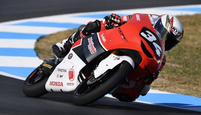 Mario Suryo Aji dan Marc Marquez berbagi lintasan di Sirkuit Le Mansintasan di Grand Prix De Fance