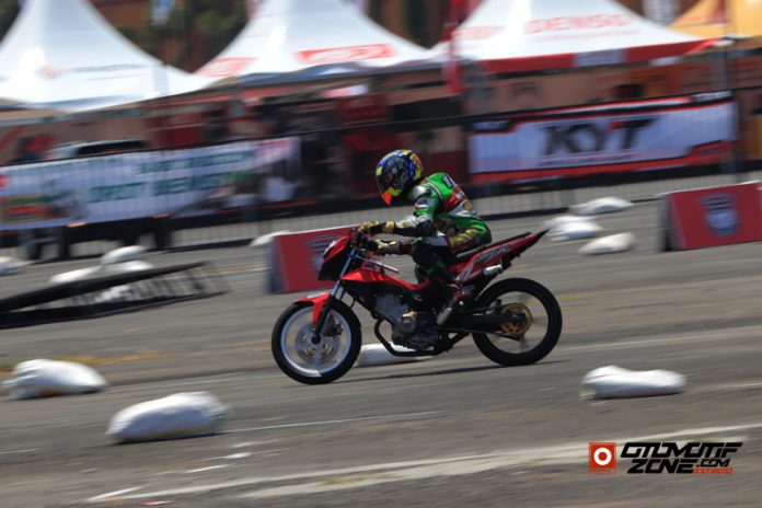 Aksi Rendi Oding Pada Kelas HDC 3