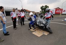 DAM Berikan Ilmu Safety Riding Untuk Konsumen Honda Big Bike
