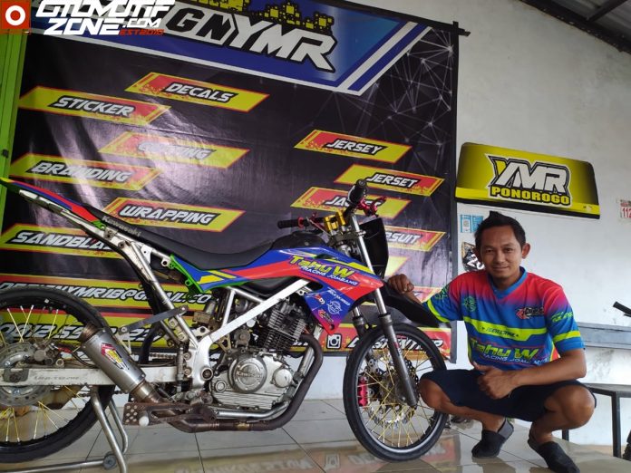 YMR1