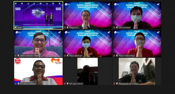 Para pemenang di kategori Frontline People foto bersama Manajemen DAM secara virtual melalui Zoom Meeting Para pemenang di kategori Frontline People foto bersama Manajemen DAM secara virtual melalui Zoom Meeting