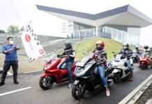 Pasukan Honda PCX Gerebek Bromo!!!