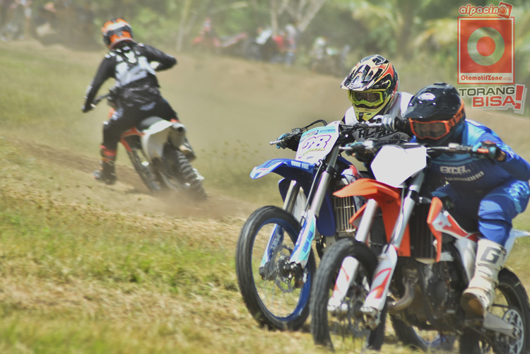 Menjaga kondisi mereka untuk tetap dipuncak, 8 atlit MX Papua terus lakukan sesi latihan