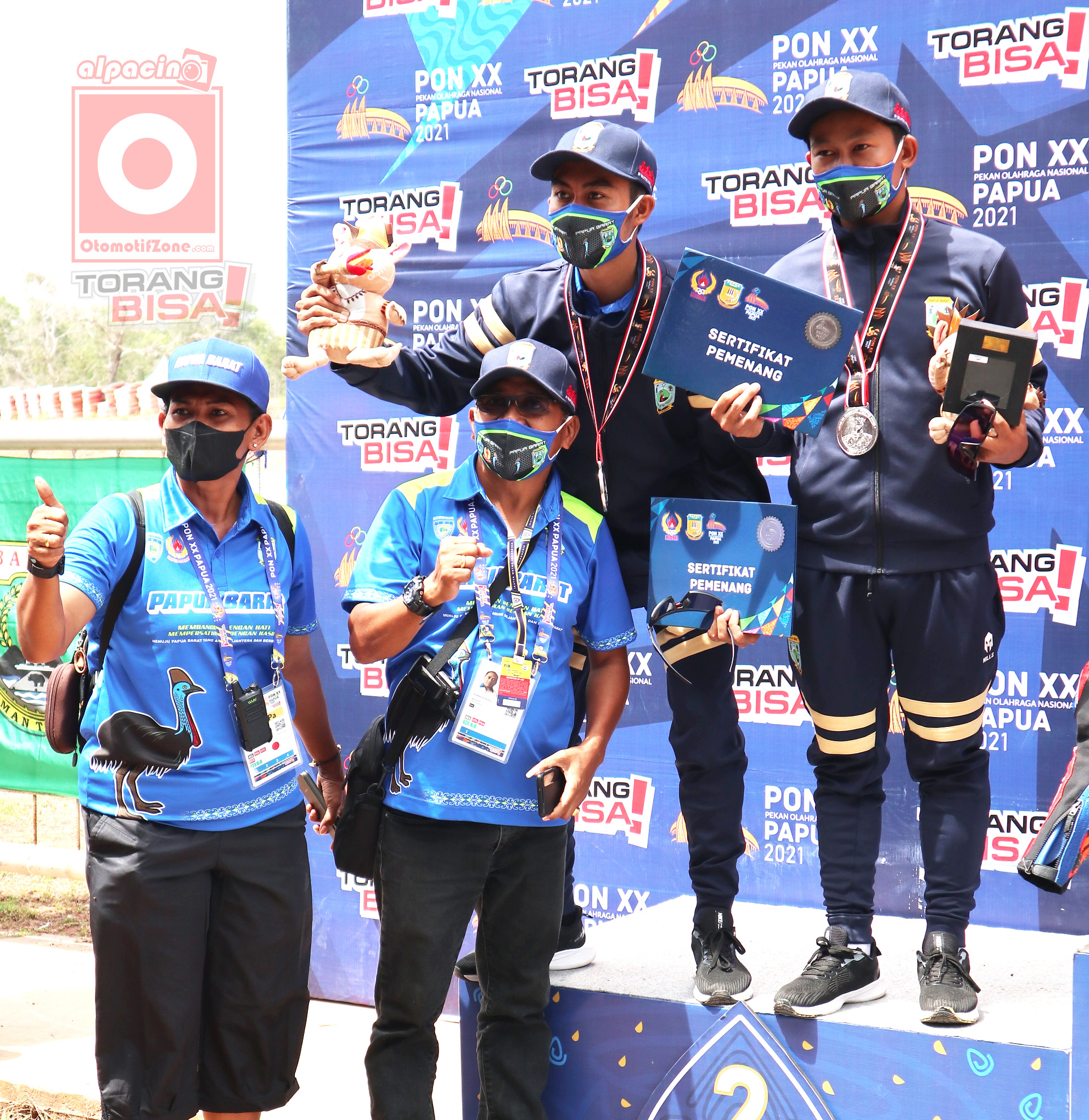 Ilham & Faeroz menyumbangkan satu medali perak untuk Tim Papua Barat