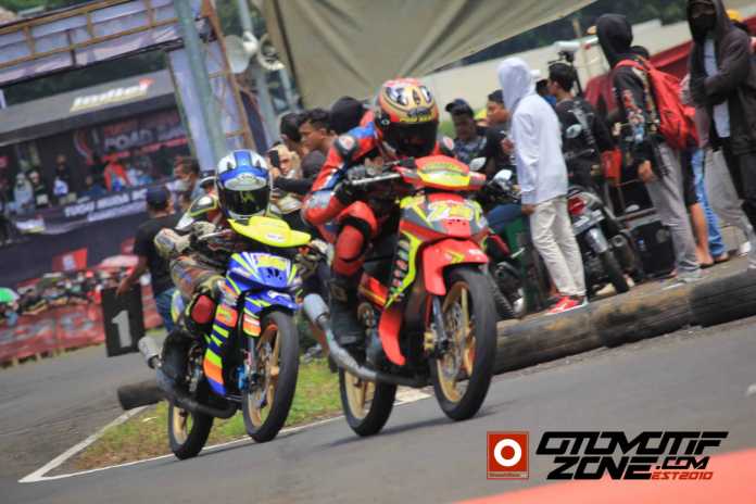 Tugu Muda Road Race - Final Bebek Tiet Open, Reza Hanum Full Gas, Nasib Sial Rasya Di Akhir Lap