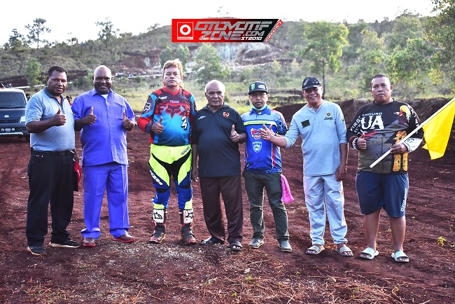 Sirkuit Motocross dan Grasstrack