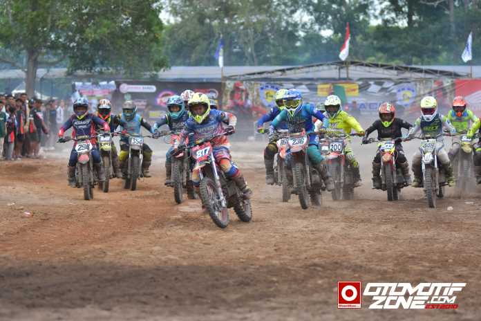 Grasstrack GTX Babel