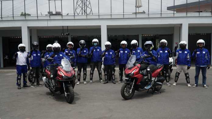 ADV160
