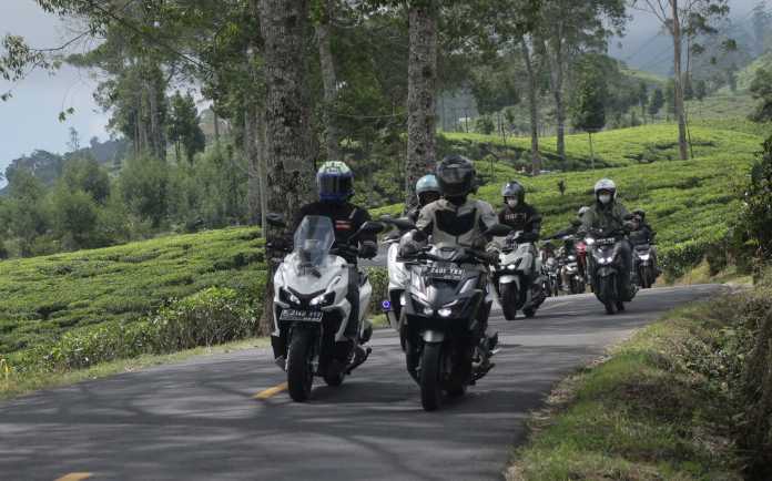 ADV 160