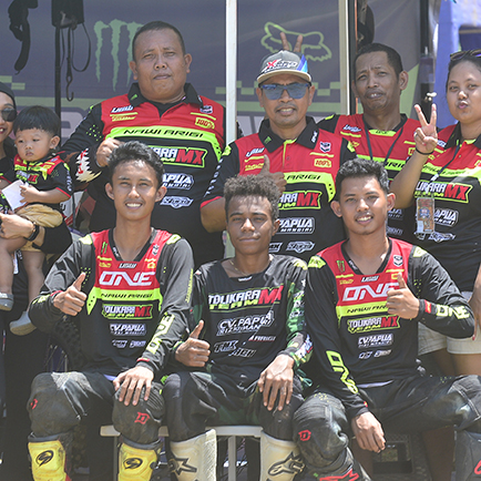 Tolikara MX team