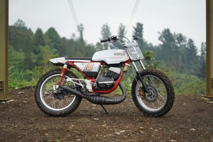 Flat Tracker